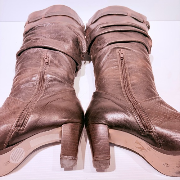 Vintage Brown Leather Heeled Boots with Buckle Detail - Picture 13 of 14